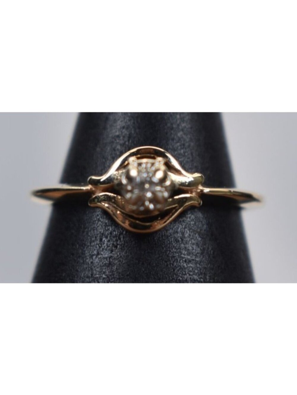 Vintage 14k Gold Illusion Head Diamond Solitaire Engagement Ring